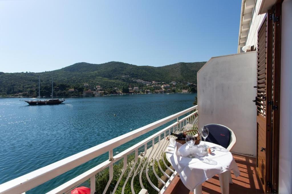 Villa Malfi Zaton  Rom bilde